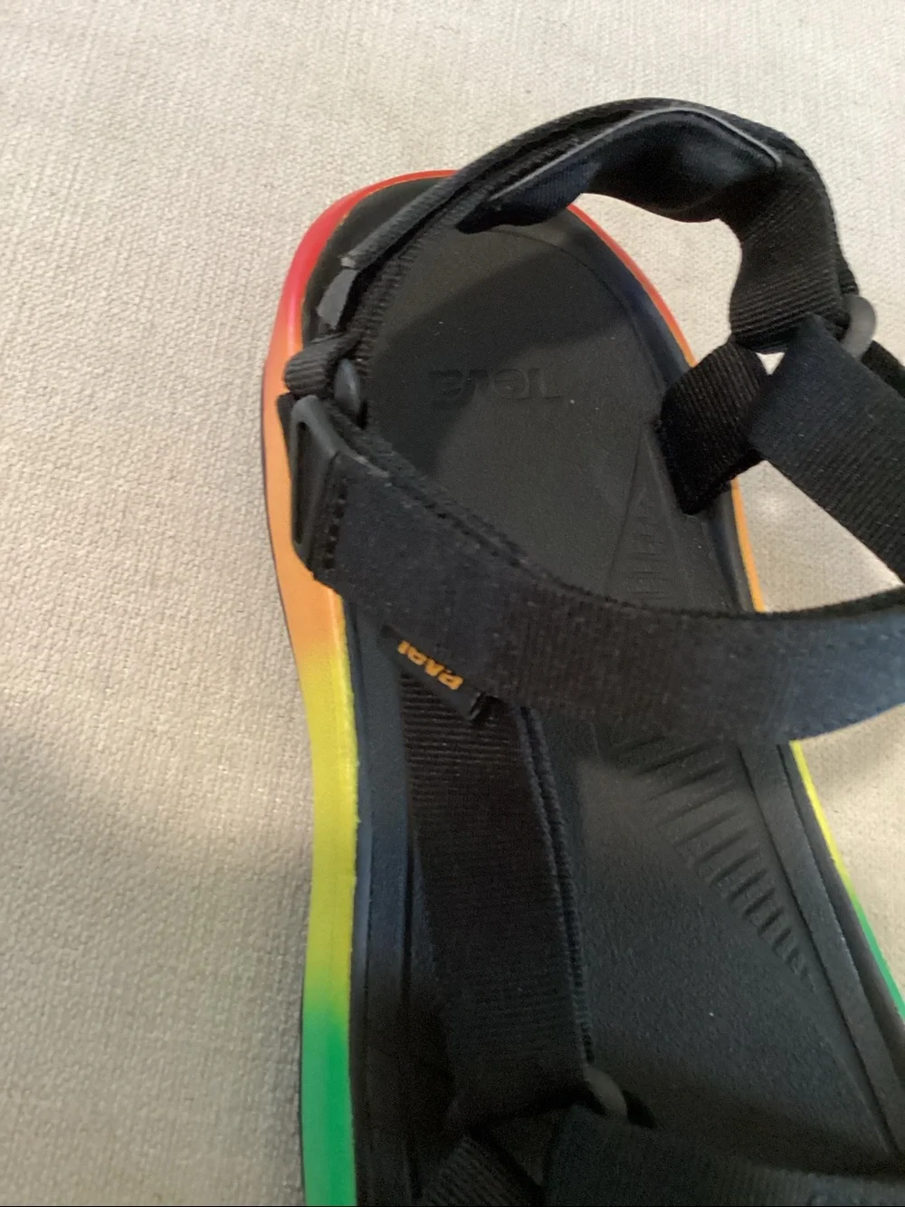 Teva Unisex Hurricane XLT2 Ampsole Brite Black/Rainbow Sandals, M12/W14, NWOT